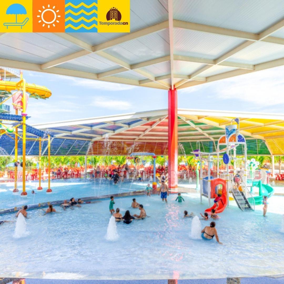 Piazza Com Acesso Ao Acqua Park Aparthotel Caldas Novas Esterno foto